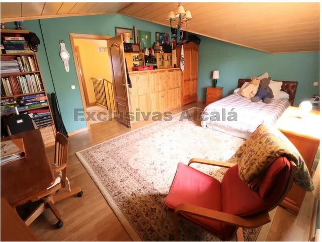 Impresionante Chalet en El Robledal — 13
