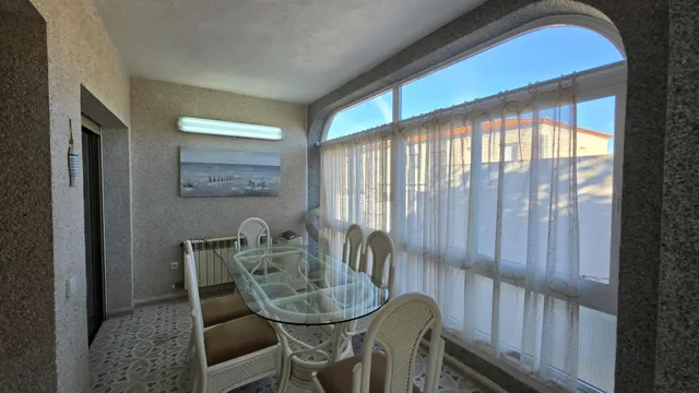 Chalet con piscina y licencia turística cerca del mar — 9