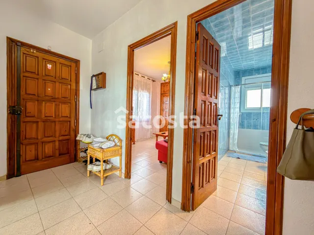 Amplia casa con gran potencial en Mas Romeu, Lloret de Mar - foto 5