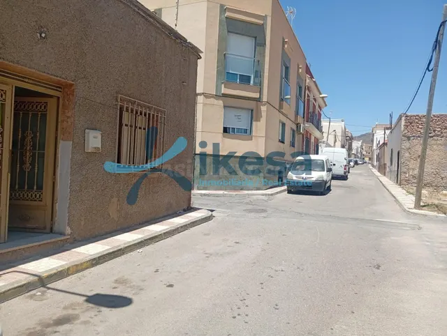 Se vende Casa en la localidad de Adra - foto 2