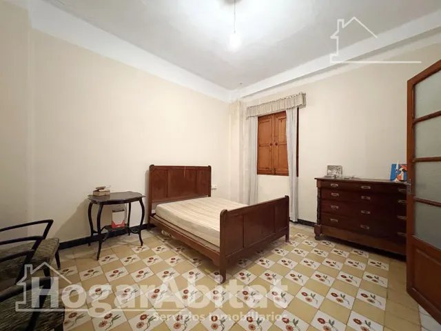 ¡Vistas a las montañas! Casa amplia y luminosa para reformar con patio y gran terraza — 25