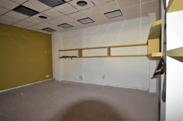 LOCAL COMERCIAL EN PETRER — 8