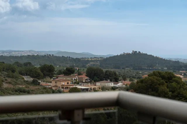 Casa con piscina y vistas a la montaña en Mas Borràs — 50
