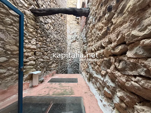 Amplia casa de pueblo en Alcalá — 11