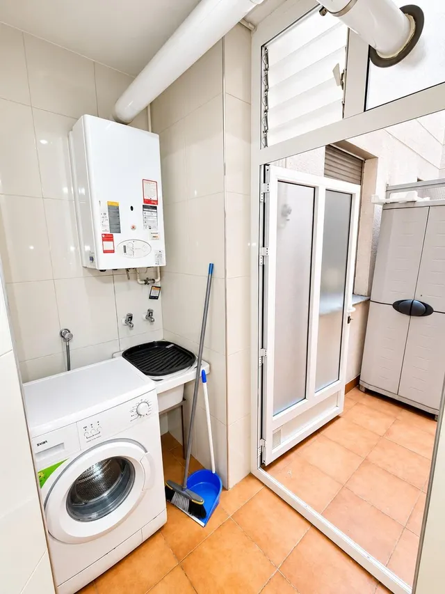 Amplio apartamento en el centro, con patio privado, garaje y trastero — 10