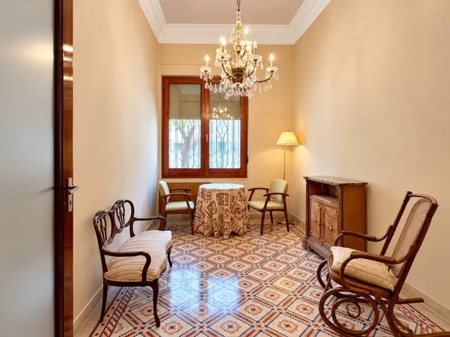 Casa señorial en el casco histórico de Carlet | 360 m2 y 3 plantas — 6
