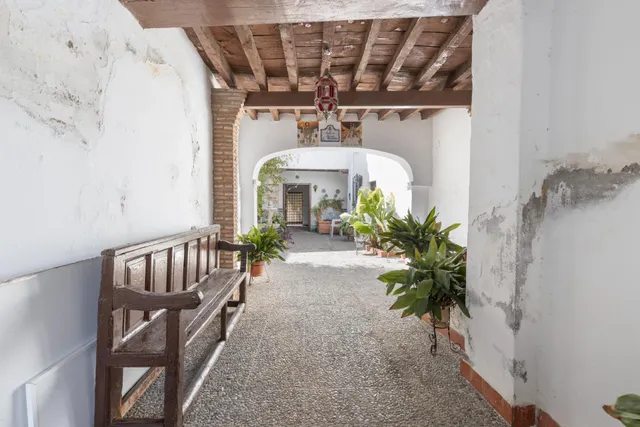 EXCEPCIONAL OPORTUNIDAD EN PLENO CENTRO DE HUÉTOR VEGA — 20