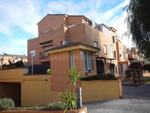 Venta de Garaje en Tomares - Sevilla - foto 2