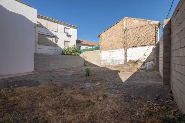 EXCELENTE SOLAR EN VENTA EN ARMILLA (JUNTO PLAZA ESPAÑA) — 6