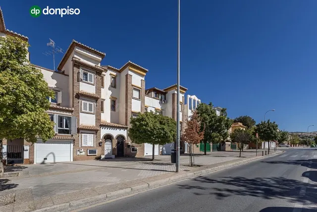 VIVIENDA con encanto en PALACIO DE DEPORTES — 2