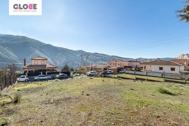 Magnífico solar de 600 m2 con vistas despejadas para el rest - foto 4