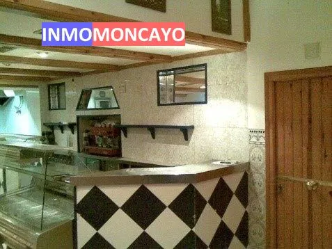 SE VENDE BAR CON BODEGA ANTIGUA EN BORJA — 6