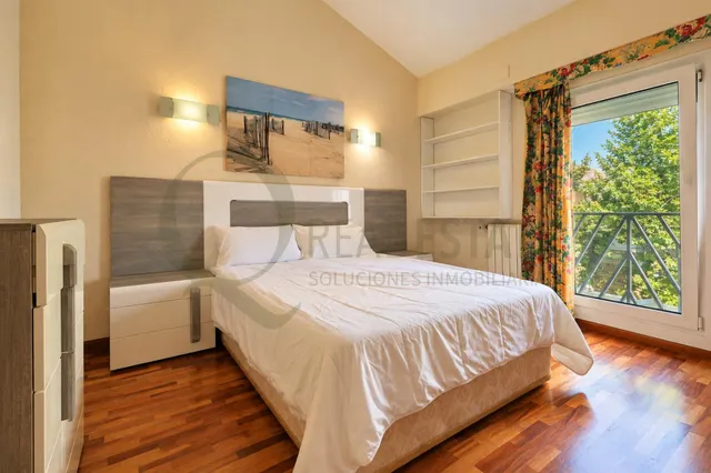 Chalet independiente a 100 m del mar con jardín y piscina en Cabo de las Huertas. — 47