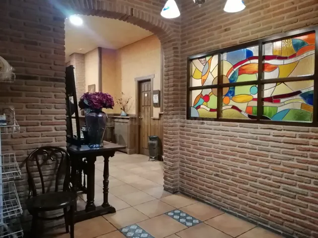 Local comercial 139m² en venta - Trobajo del camino - foto 2
