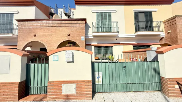 LA CASA FAMILIAR QUE LLEVAS TIEMPO ESPERANDO EN MAIRENA DEL  - foto 5