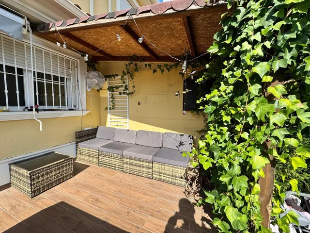 Exclusivo chalet adosado con parcela privada, terraza y piscina en masías – Moncada — 6