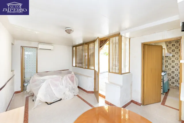 ¡CASA EN UNA SOLA PLANTA, CREA TU VIVIENDA IDEAL EN ALBOLOTE! Casa en una sola planta con patio, garaje y un gran potencial. — 6