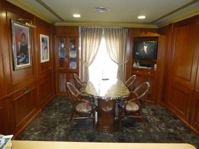 CASA CON EXCELENTES ACABADOS — 5