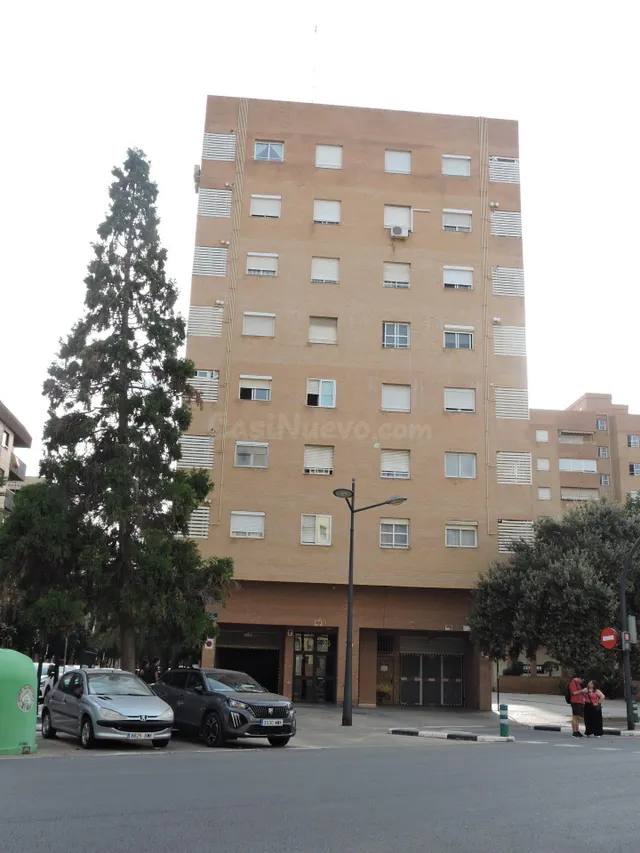 Piso de 3 habitaciones, 2 baños y balcón en venta en Benical
