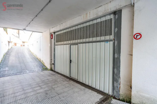 Se venden plazas de garaje con trastero en Barreda — 3