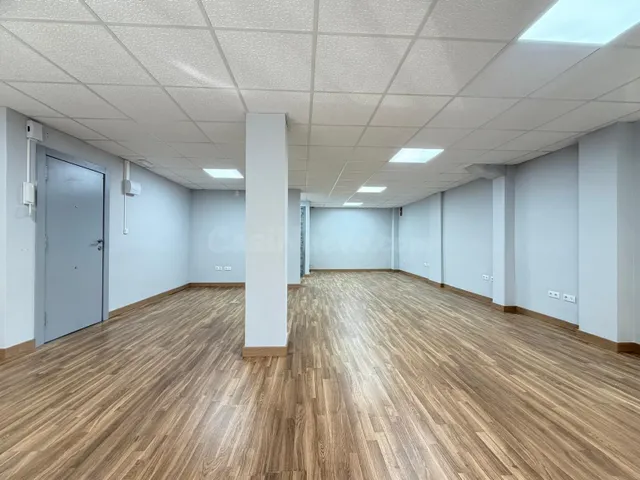 Local en alquiler en Benalúa · 141 m2 · Entreplanta · Luminoso — 5
