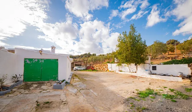 VENTA DE FINCA RUSTICA EN LA ZONA DE LA SIERRA DEL TORCAL — 15