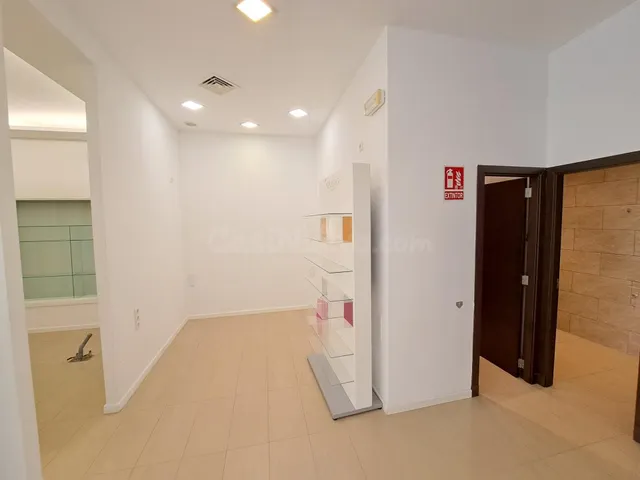 LOCAL COMERCIAL EN ALQUILER EN ZONA AYUNTAMIENTO - foto 5