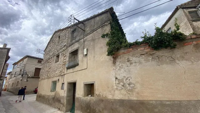 Terreno urbano en centro de Almudevar — 2