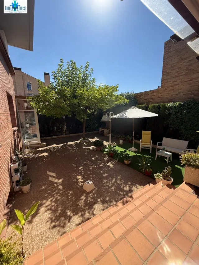 INMOHOUSE VENDE PAREADO — 21