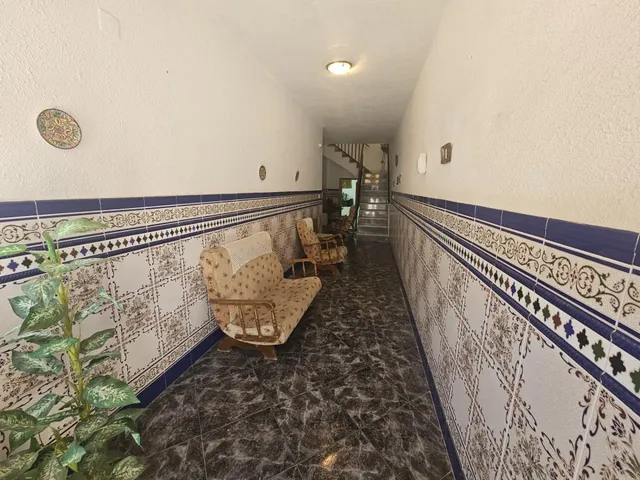 VIVIENDA EN LA CARRETERA PRINCIPAL DE ALCOLEA — 34