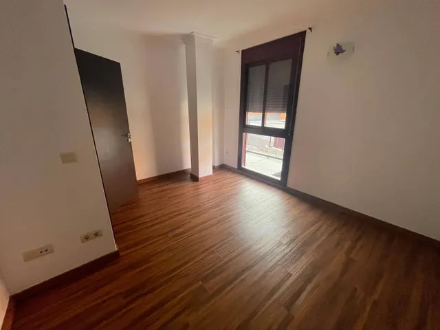 PISO EN VECINDARIO — 19