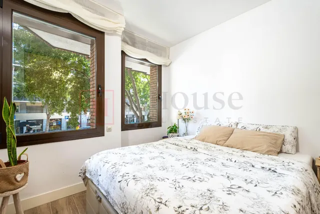 Piso listo para entrar a vivir con piscina comunitaria en la maternitat i sant ramón — 14