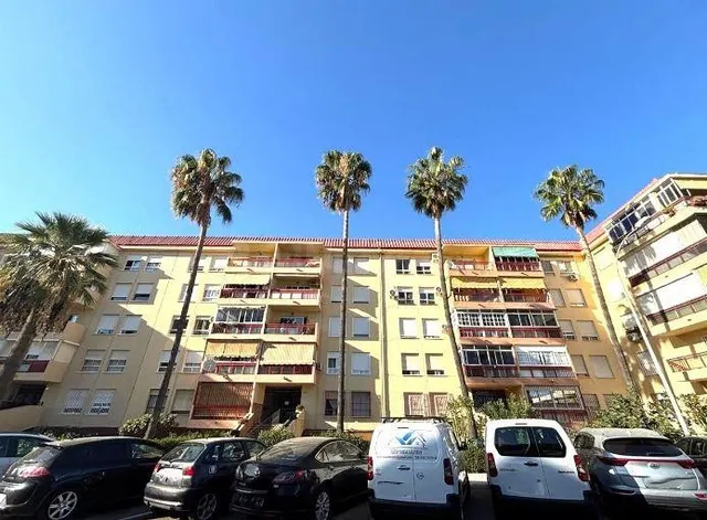 SE VENDE piso OKUPA en C Verdiales 15 de Málaga - foto 4