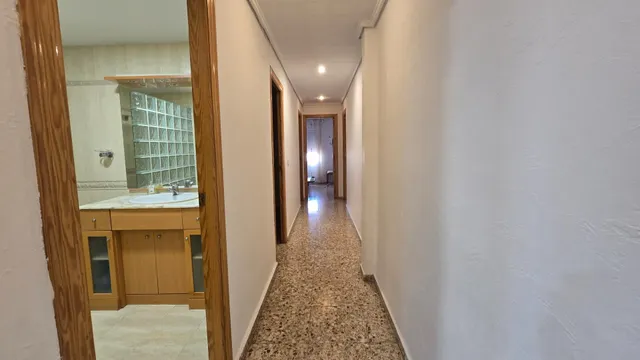 PLANTA BAJA CON 4 DORMITORIOS — 15