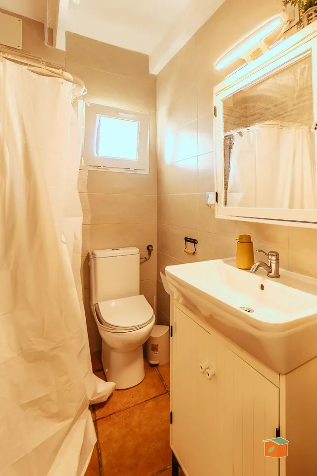 CASA EN VENTA EN FREGINALS (TARRAGONA) — 25