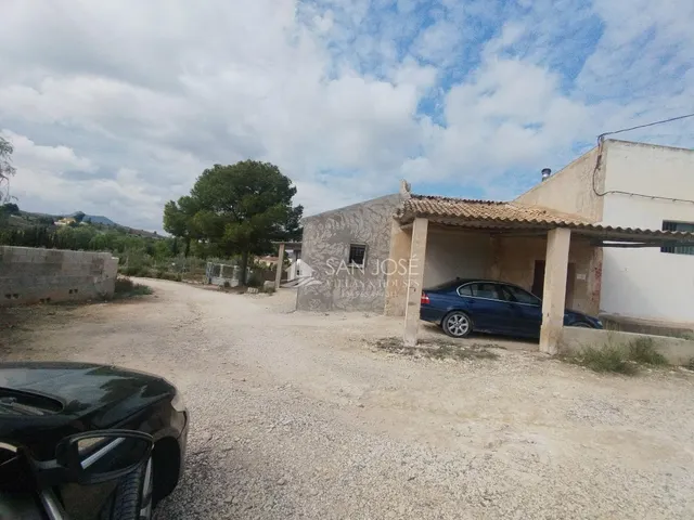 SE VENDE TERRENO EN ASPE — 4