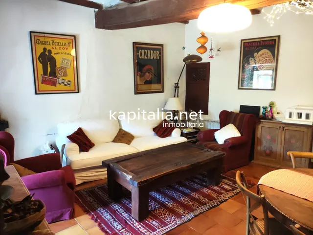 GRAN CASA SEÑORIAL A LA VENTA EN BOCAIRENT - foto 2