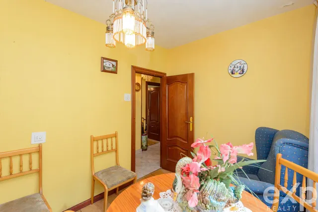 Piso de 3 habitaciones en Oviedo – cocina independiente y excelente potencial — 14
