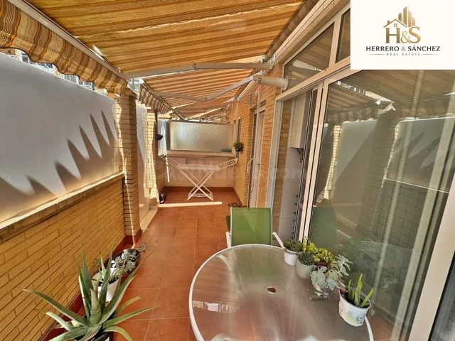 TRÍPLEX DE LUJO EN URBANIZACIÓN VILLA TERESA – SAN GABRIEL –