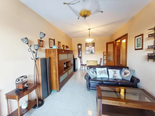 Oportunidad en Pontevedra centro con ascensor y exterior — 8