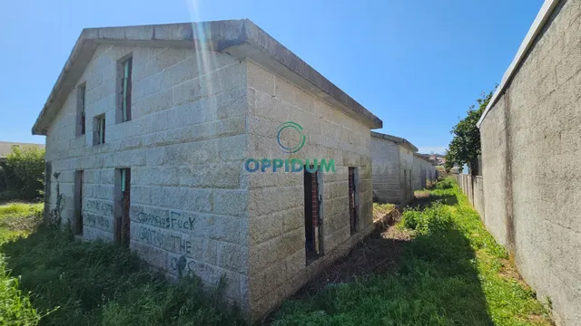 LOTE UNIFAMILIARES EN OBRA Y PARCELAS PARA UNIFAMILIARES EN  - foto 4
