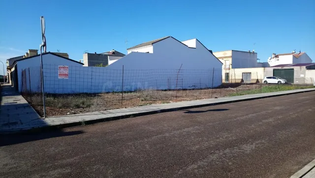 MONTIJO, VENTA SOLAR URBANO, ZONA RESIDENCIAL TRANQUILA, DE  - foto 2