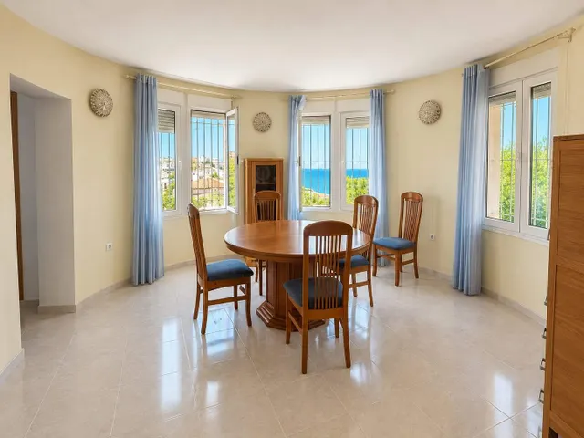 Magnífico Chalet en Pueblo Acantilado - Lanuza, El Campello — 16
