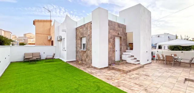 Bungalow 2 habitaciones 83m² en venta - Los Almendros-La Flo