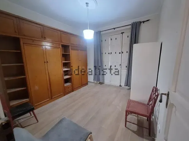 Alquiler de piso en Calle Angel Guimerà — 15
