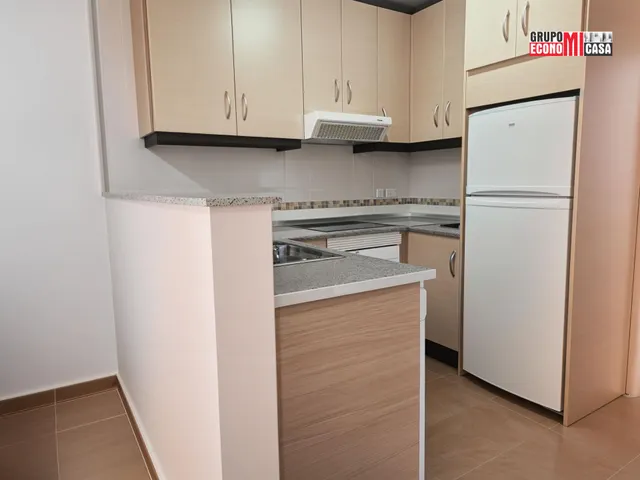 ¡Oportunidad en Águilas. Murcia! 2 dormitorios, gran terraza, piscina  comunitaria y garaje. — 9