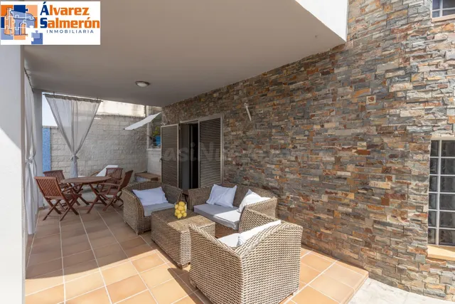 ¡ESPECTACULAR CHALET INDEPENDIENTE MODERNO CON PISCINA PRIVA - foto 4
