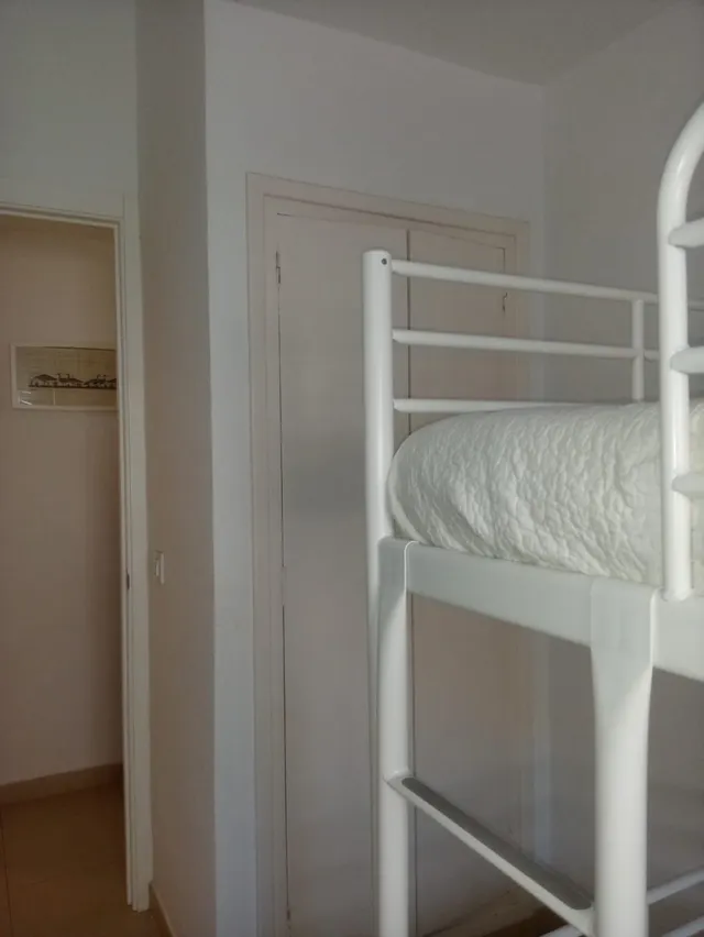 Alquiler de temporada /Uso distinto de Vivienda - 2 Dormitorios - Avenida — 18