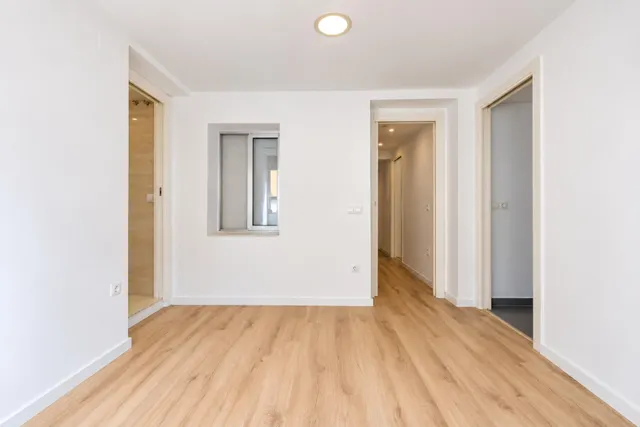 ¡LUMINOSO PISO TOTALMENTE REFORMADO, 100% EXTERIOR Y CON EXCELENTE LUZ NATURAL! — 9