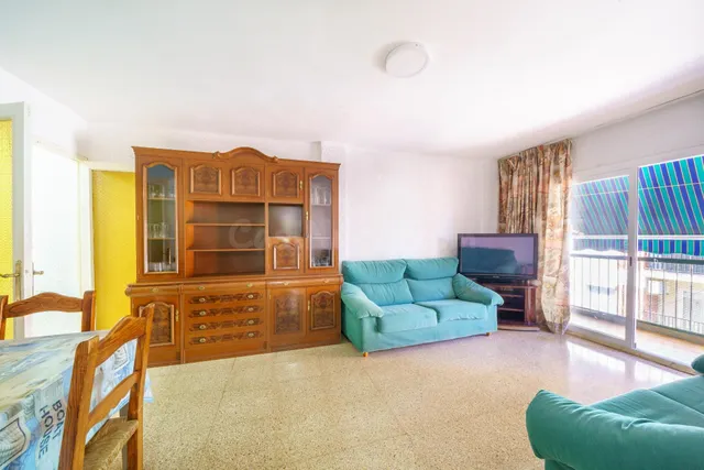 Amplio piso con gran potencial en Es Rafal – Luz, terraza y  - foto 4